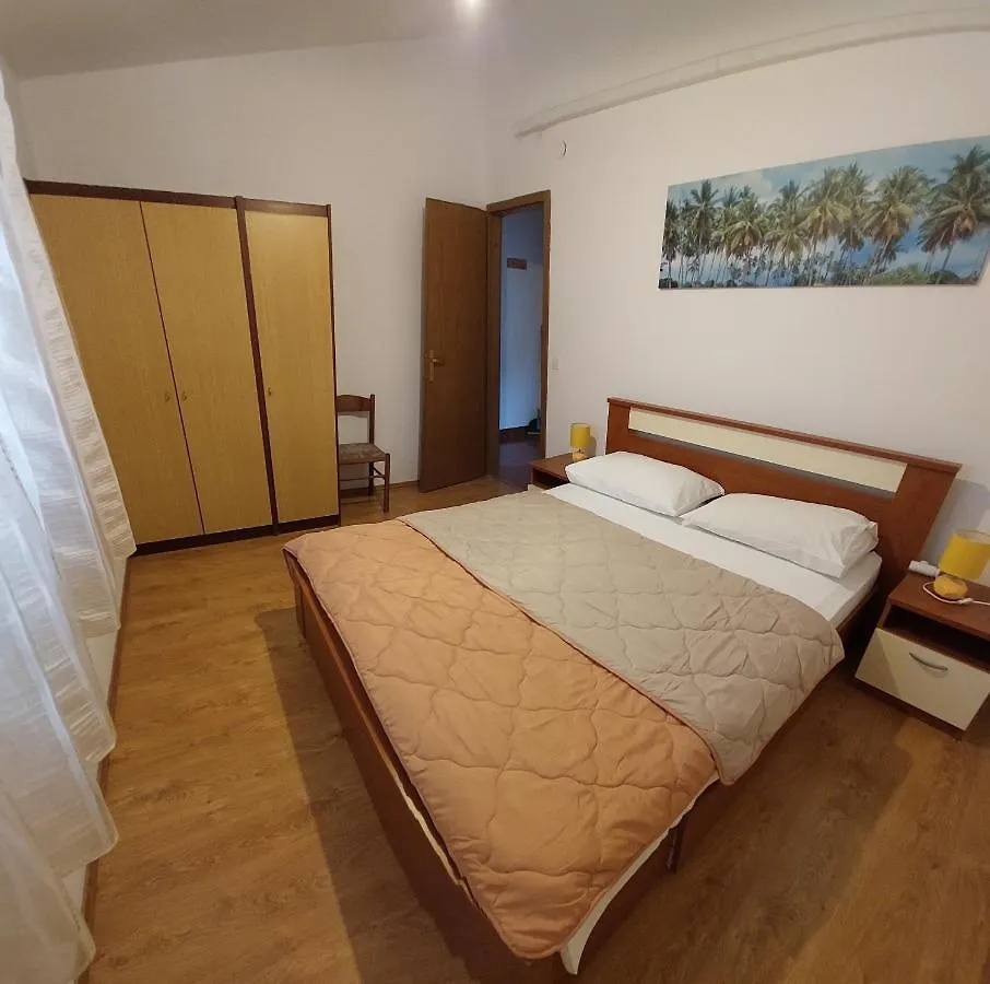 Villa Nancy Biograd Na Moru