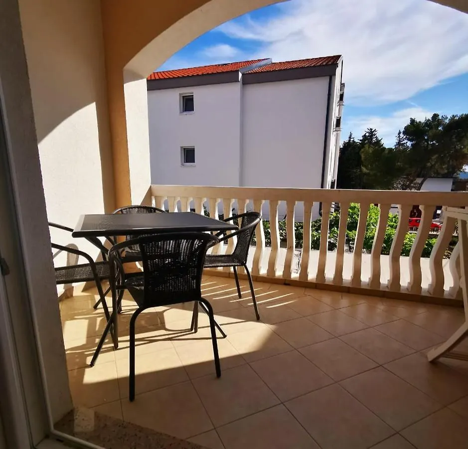 Villa Nancy Biograd Na Moru 0*,