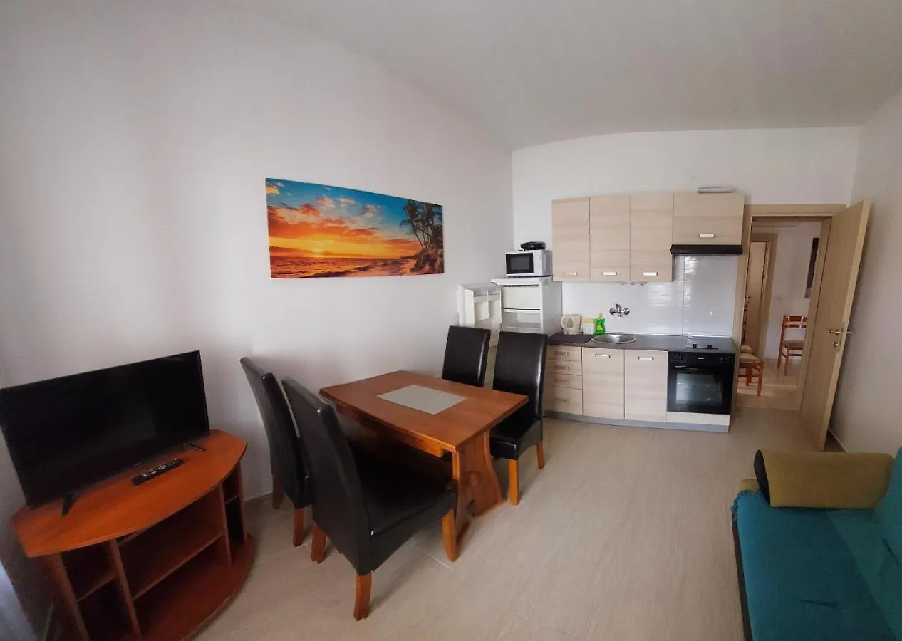 Villa Nancy Biograd Na Moru Croatia