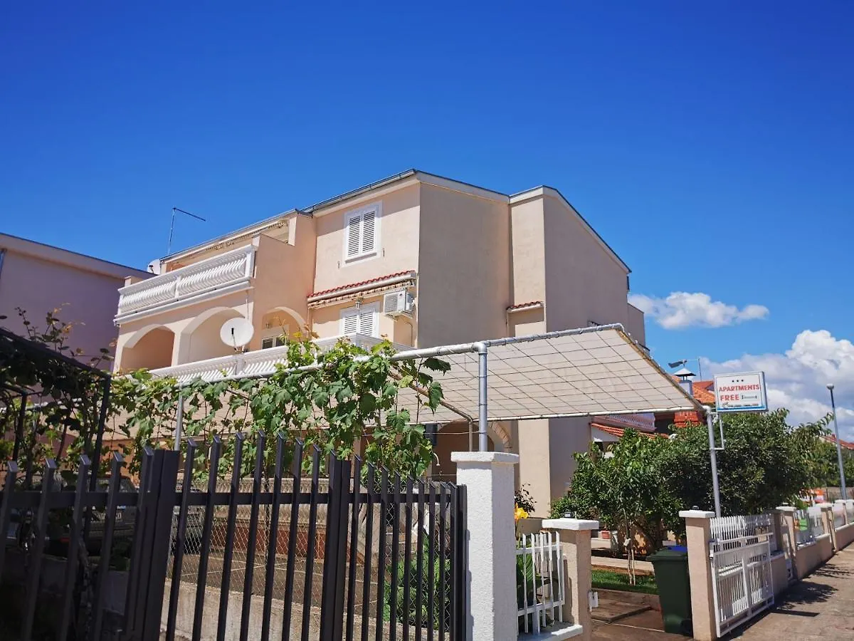 Villa Nancy Biograd Na Moru Apartment