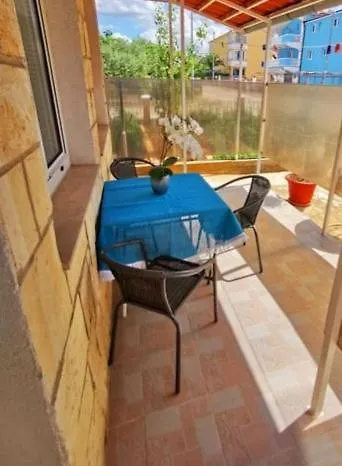 Apartment Villa Nancy Biograd Na Moru