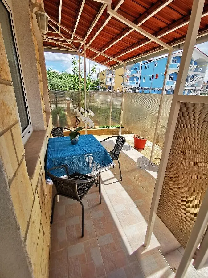 Apartment Villa Nancy Biograd Na Moru
